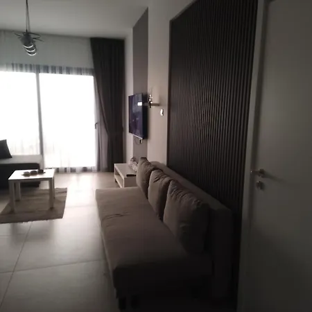 Caesar Pompeius Trikomo